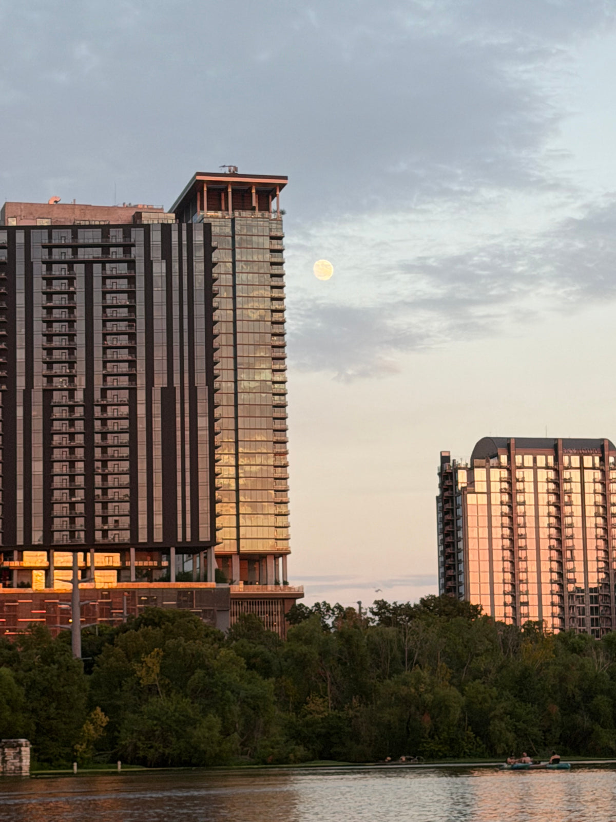 The Driskill Austin Sunset & Bat Kayak Experience